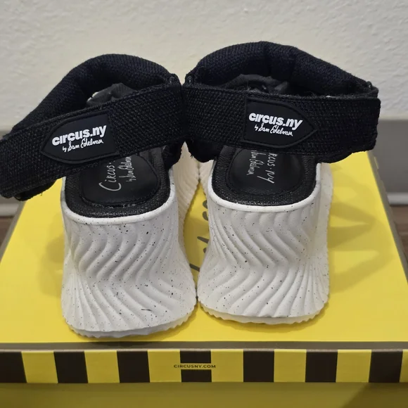 Circus by Sam Edelman Black and White Women's Sandals - Picture 3 of 7